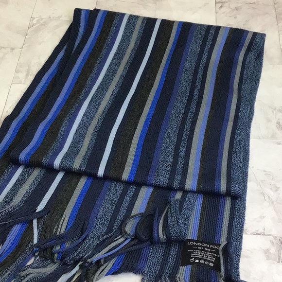 LONDON FOG Navy Blue Stripe Scarf - Picture 3 of 4